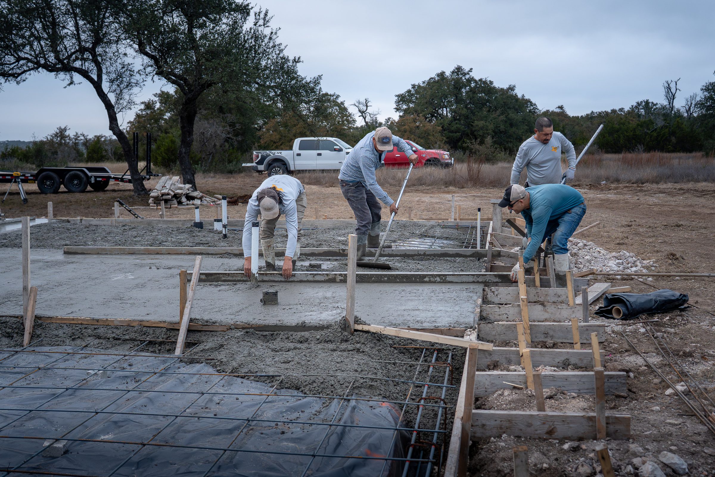 Working concrete into the deeper formed section