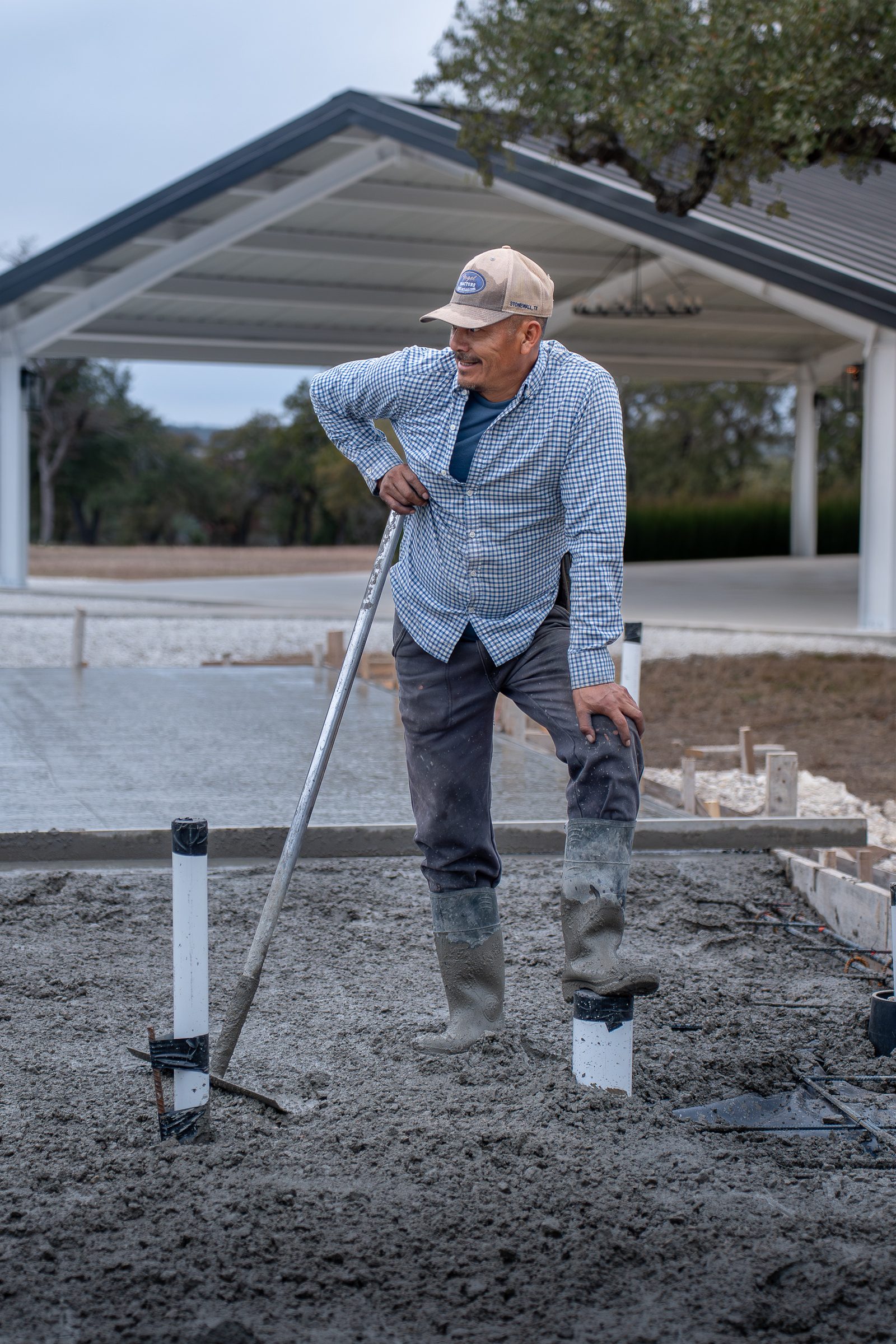 Screeding a walkway pour by hand